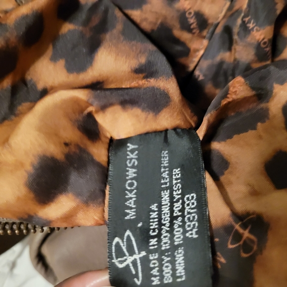 B. Makowsky Bag - Picture 5 of 7